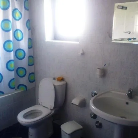 Casa de Férias For 14 Guests Near The Sea - 100m *